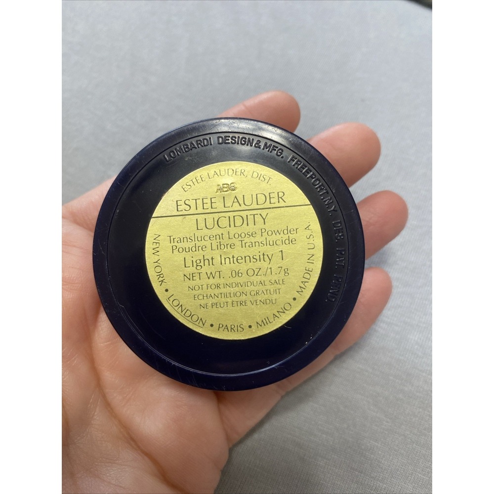 Estee Lauder Lucidity Translucent Loose Powder Light 01 Rare